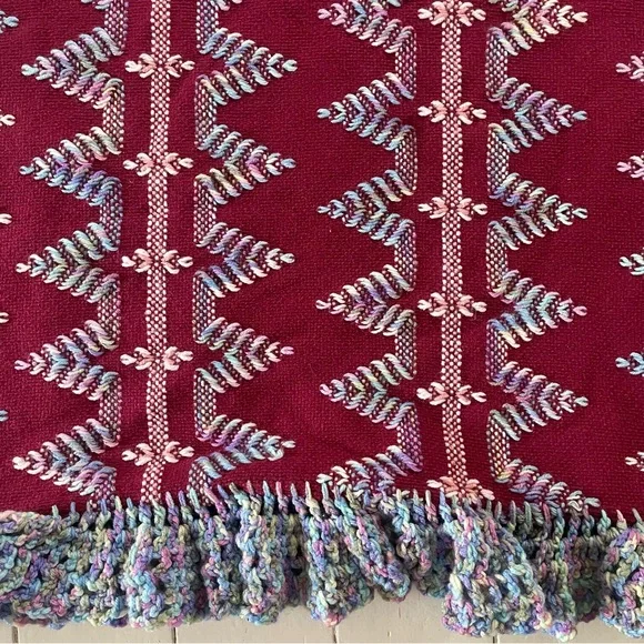Vintage Crochet Ruffle Hem Handmade Blanket chevron stripe